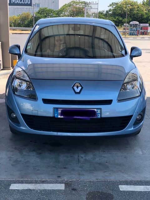 Renault grand scenic iii GRAND SCENIC DCI 105 CARMINAT TOM TOM PR