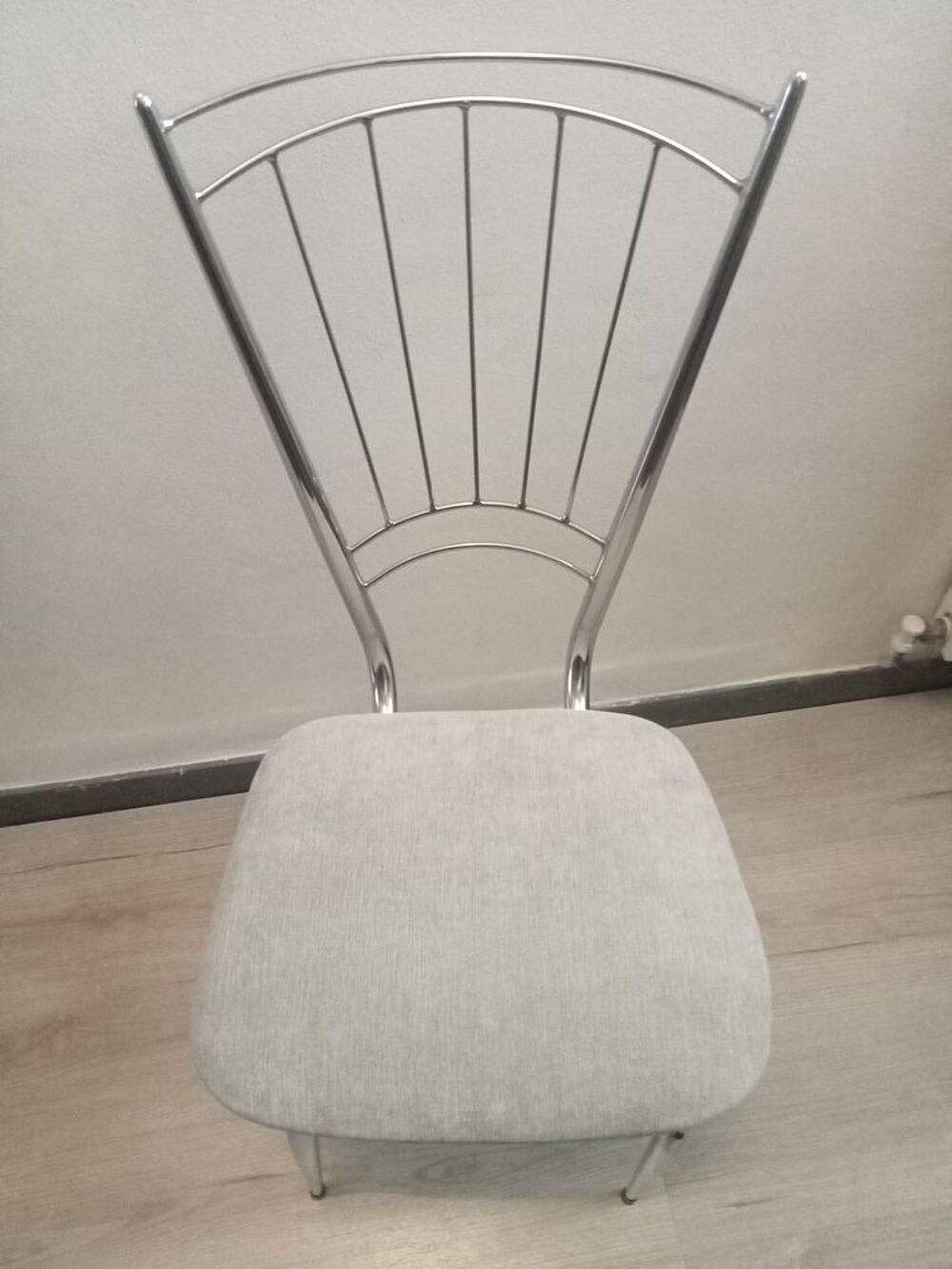 Lot de 2 chaises en m&eacute;tal chrom&eacute; Meubles