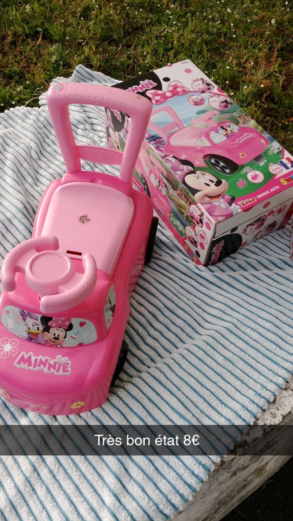 Magnifique trotteur Minnie rose Jeux / jouets