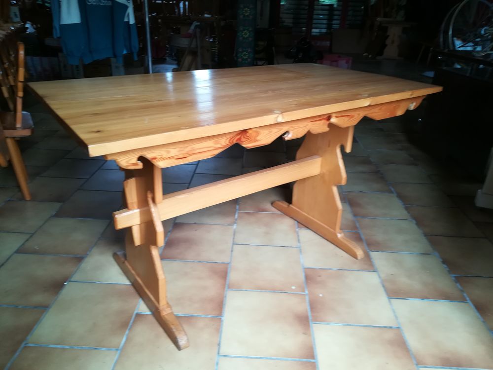 MOBILIER RUSTIQUE Meubles