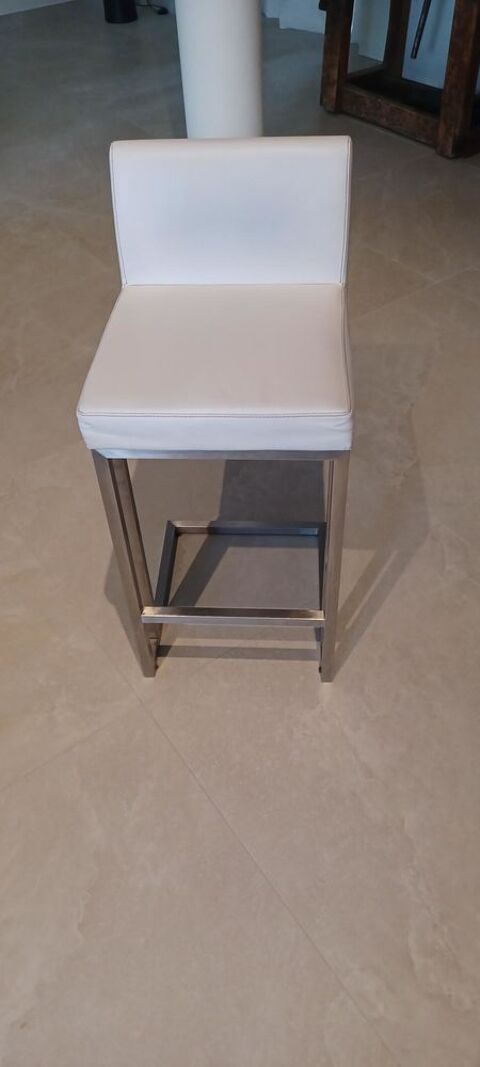 3 chaises de bar simili cuir blanche Villefranche-sur-Sa�ne (69)