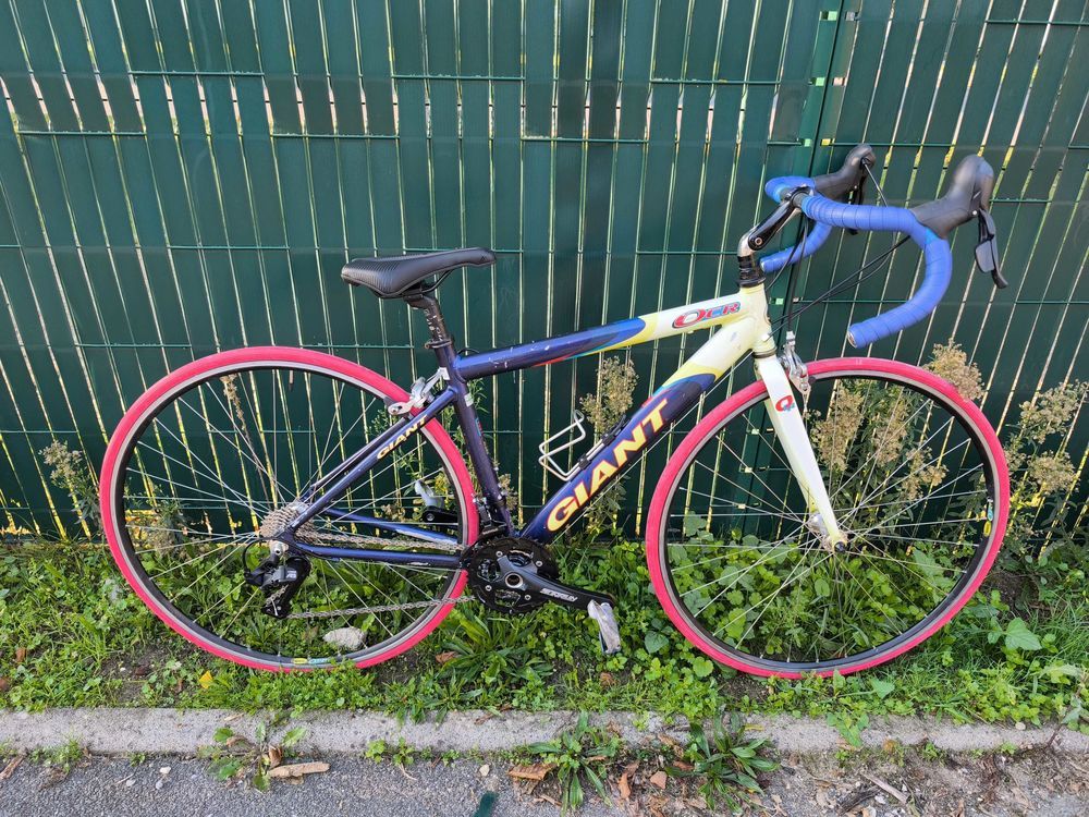 divers+v&eacute;lo+en+tr&egrave;s+bon+&eacute;tat+r&eacute;viser+tout+les+prix Vélos