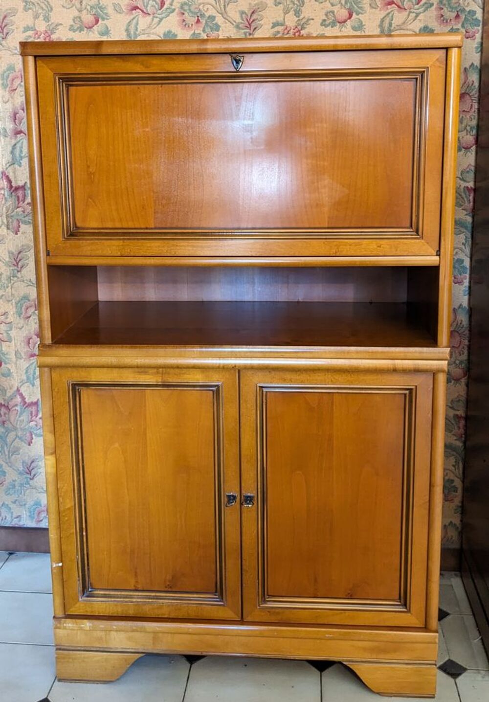 2 meubles : Bar/Vitrine Meubles