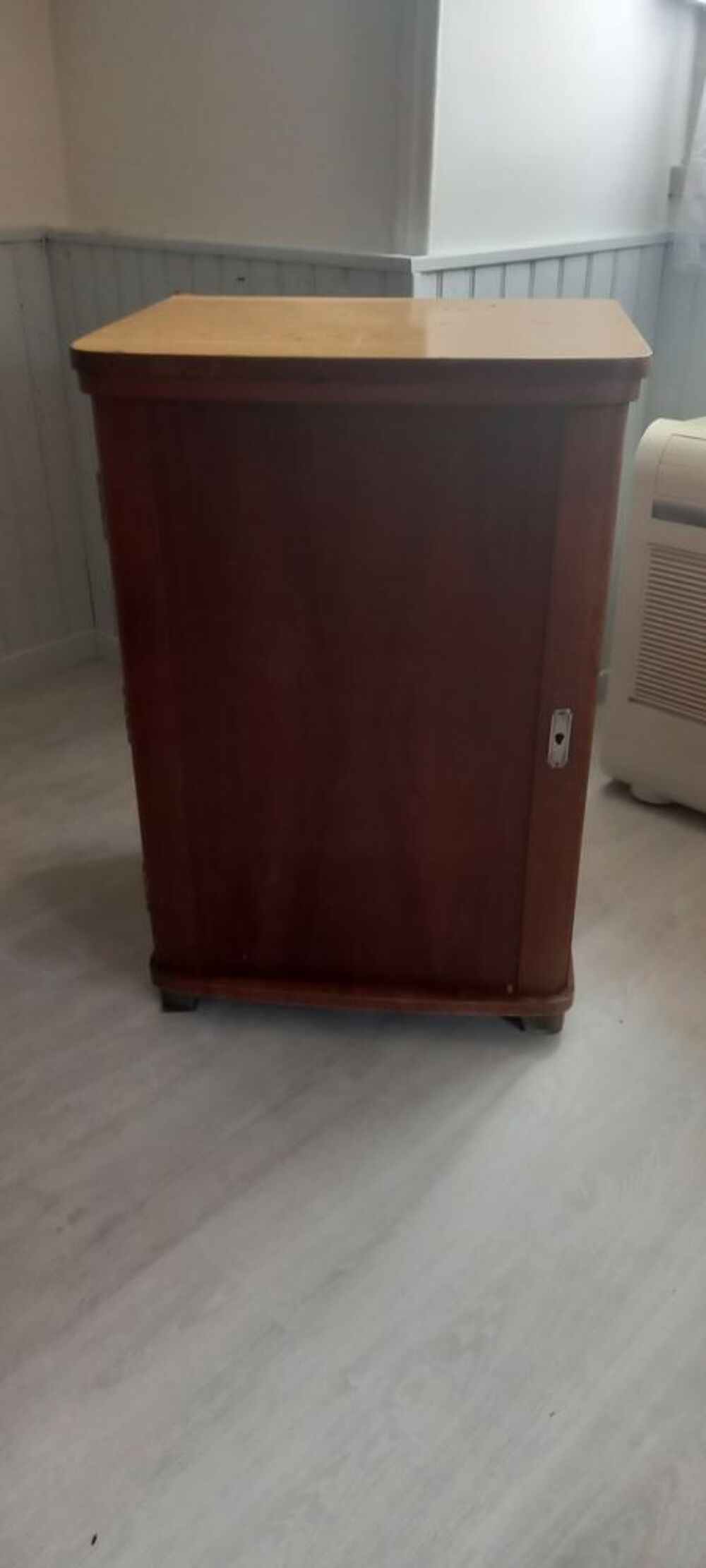 ANCIENNE MACHINE A COUDRE Meubles