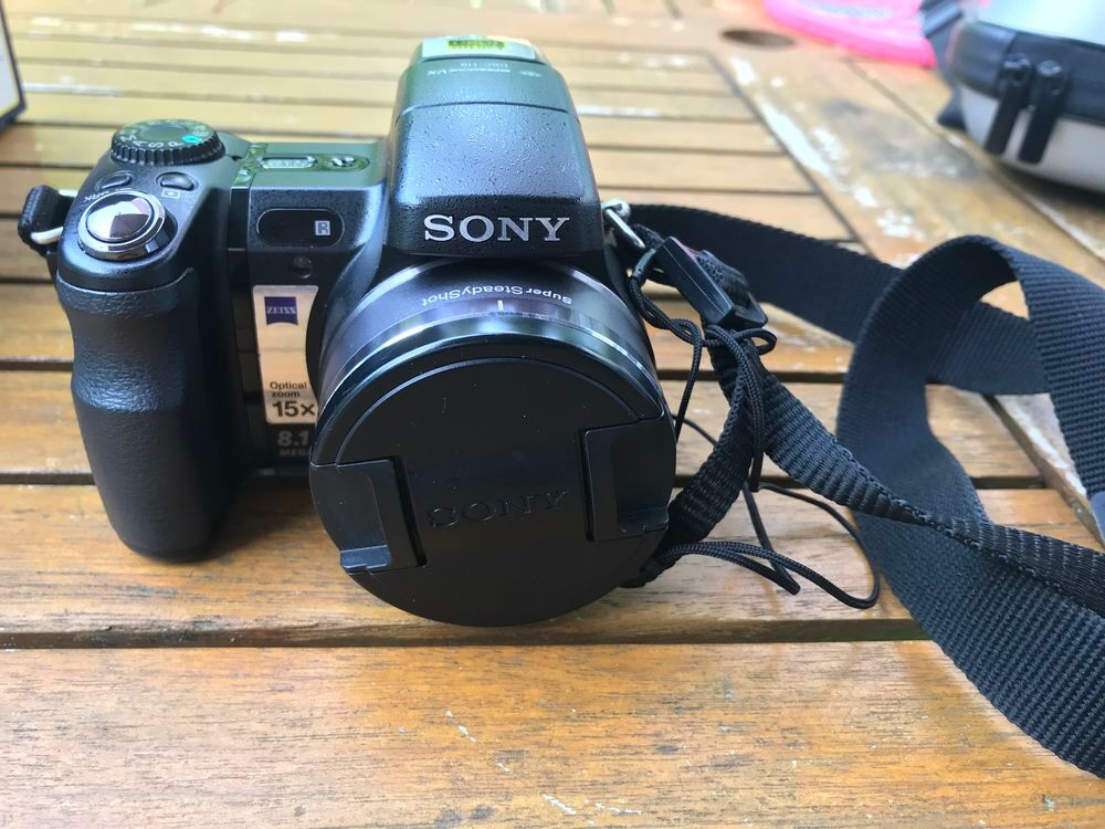 Appareil photo num&eacute;rique Sony Photos/Video/TV