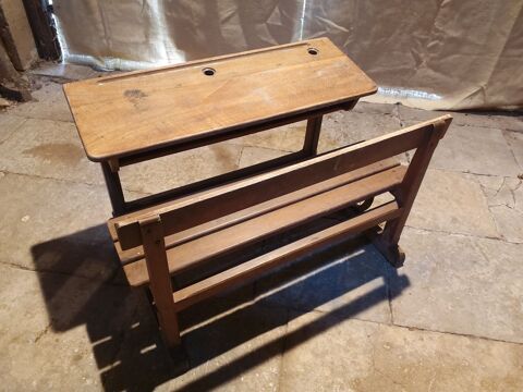 Bureau d'école ancien 50 Gannat (03)