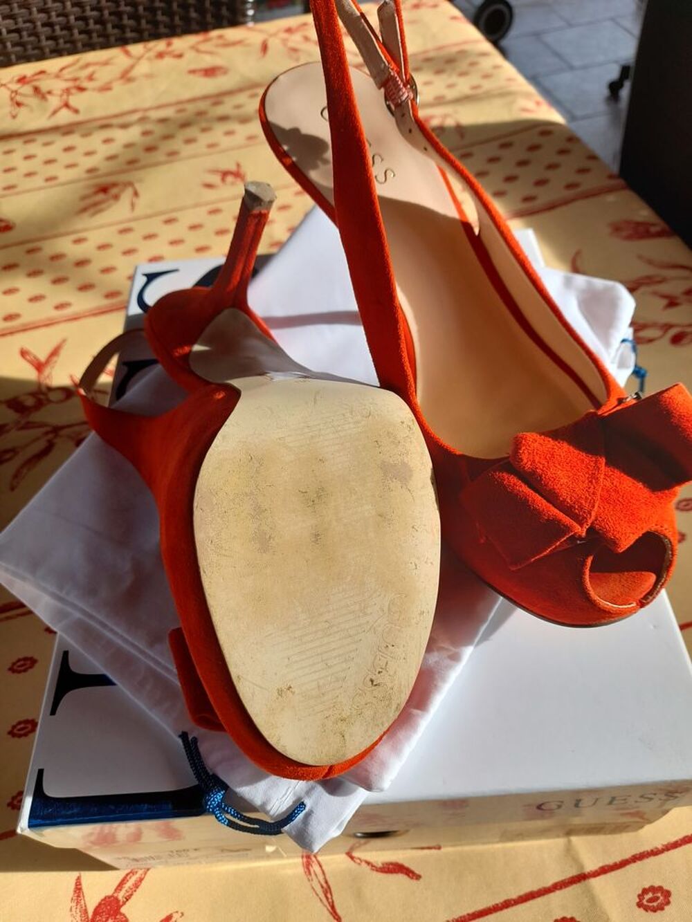 Chaussures GUESS 38 talon 10cm Chaussures