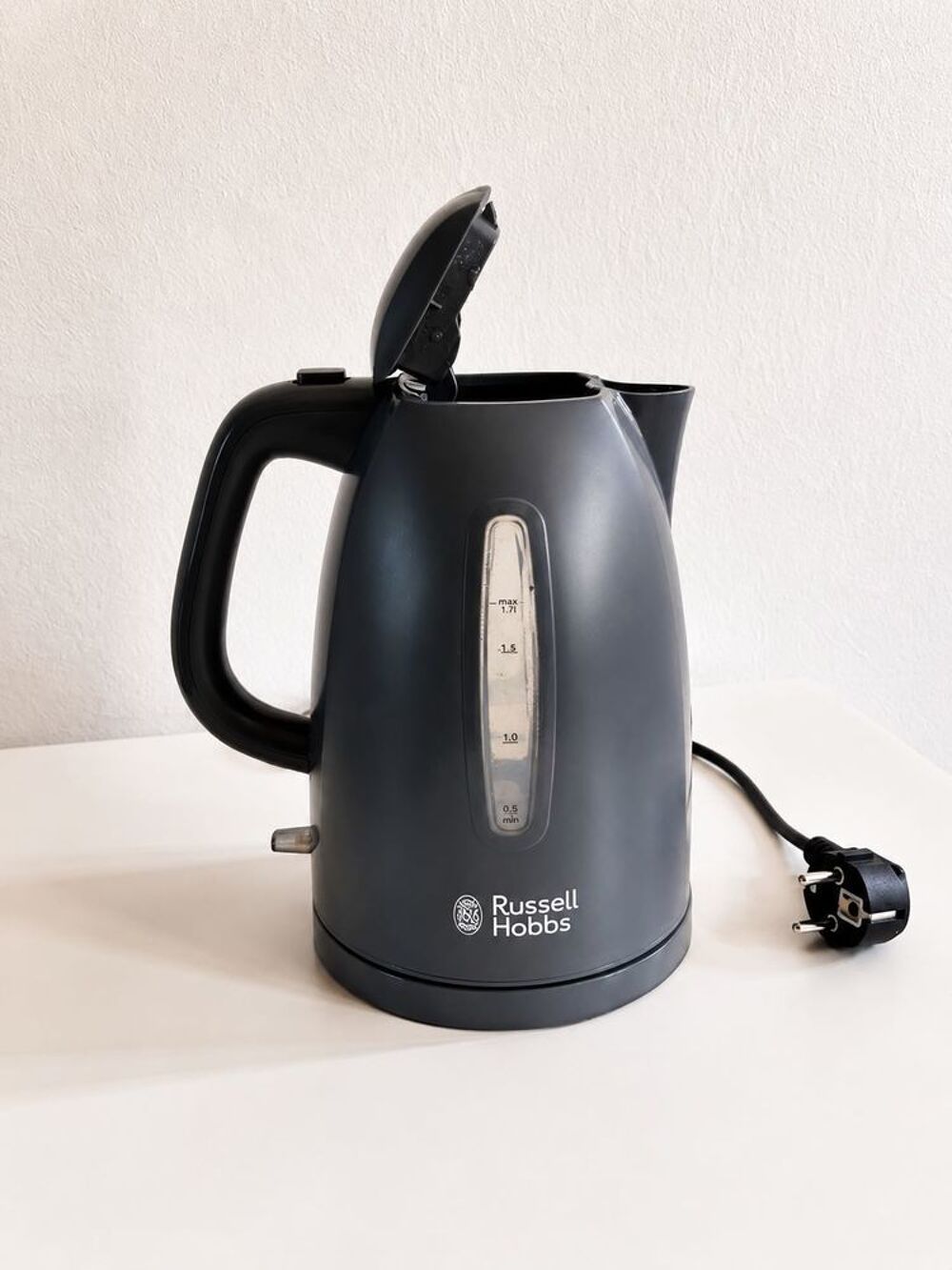 Bouilloire &eacute;lectrique Russell Hobbs Electroménager