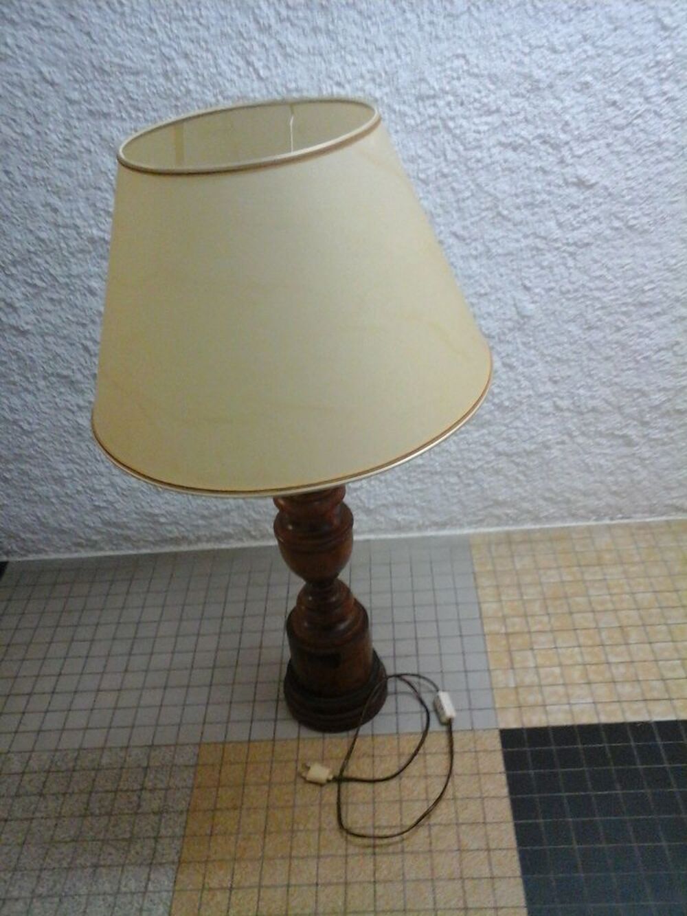  lampadaire bois avec abat jour Décoration