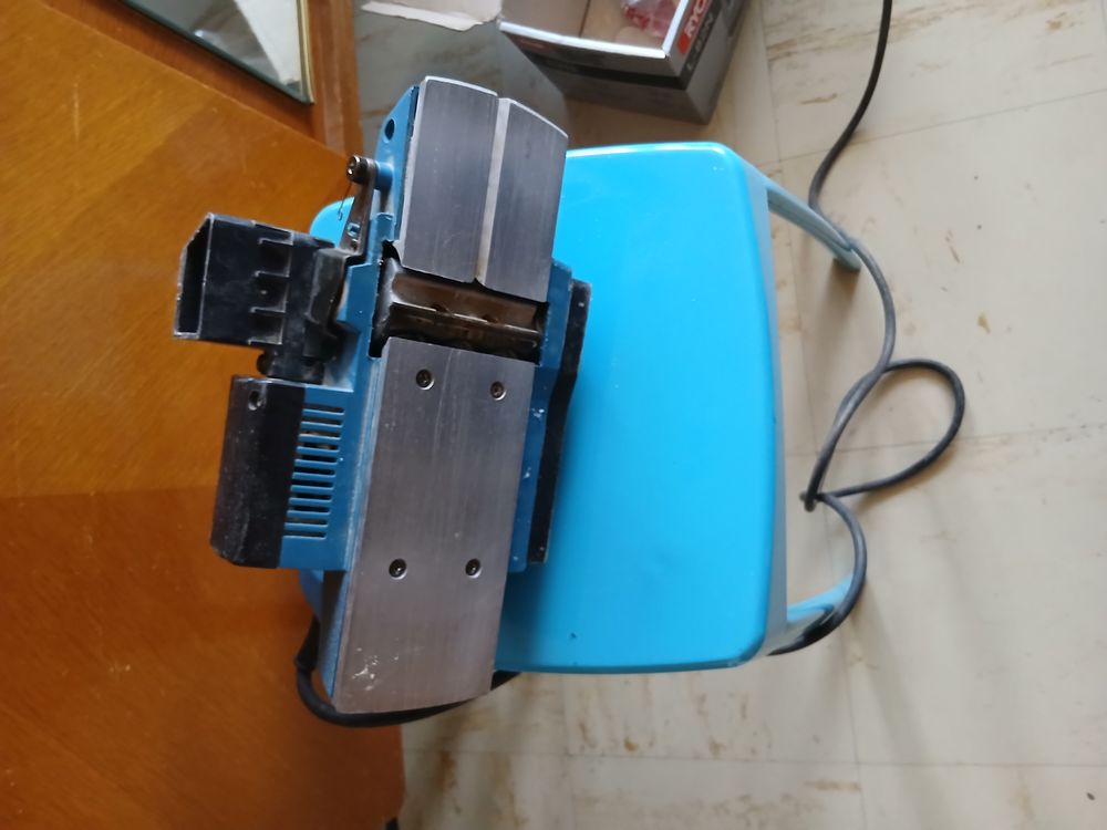 Rabot &eacute;lectrique Bricolage