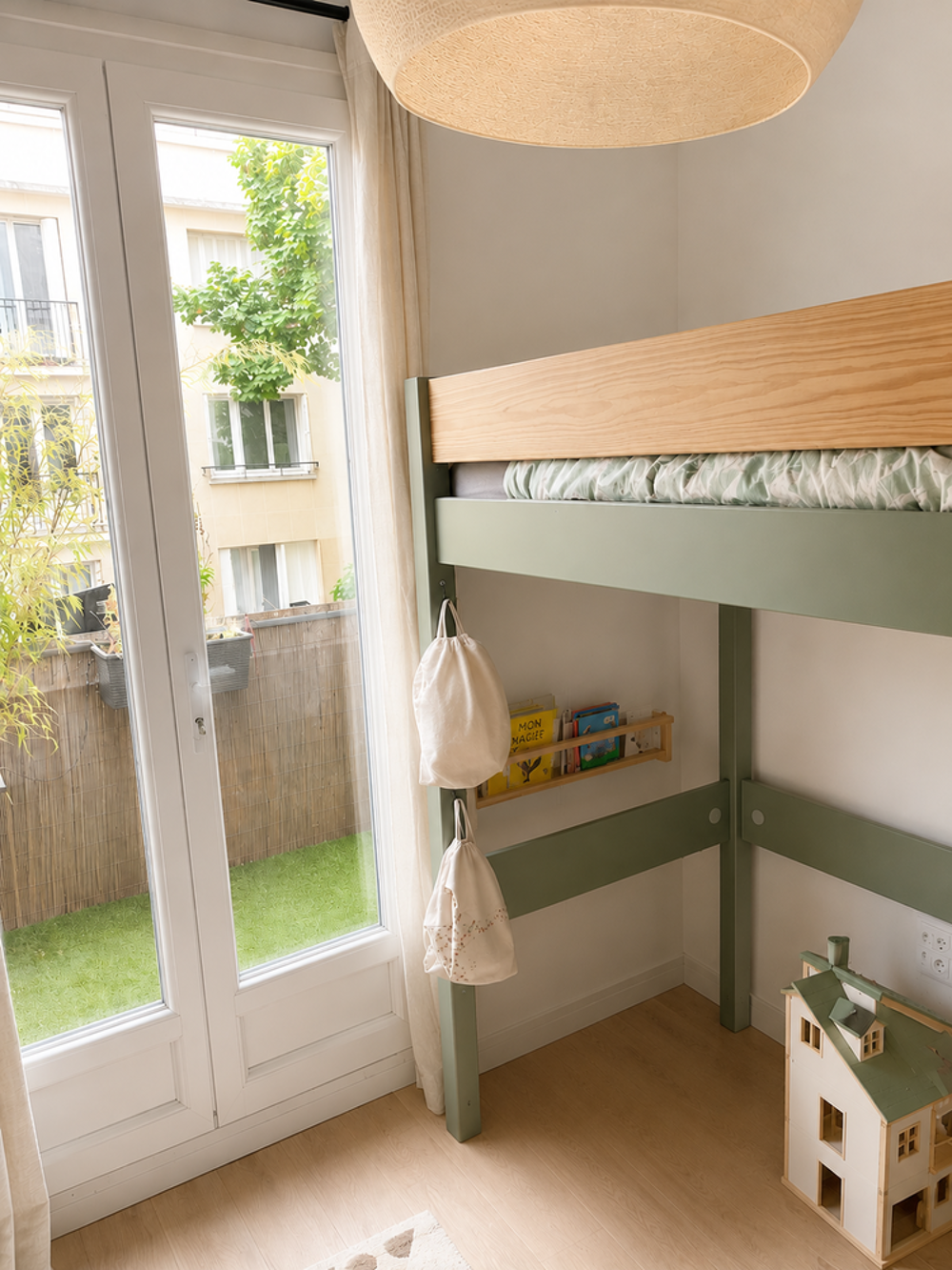 Vente Appartement Neuilly-sur-Seine – Quartier de l'Hôpital Américain Dernier étage avec terrasse – Appartement traversant sur jardins, baigné de lumière Neuilly-sur-seine