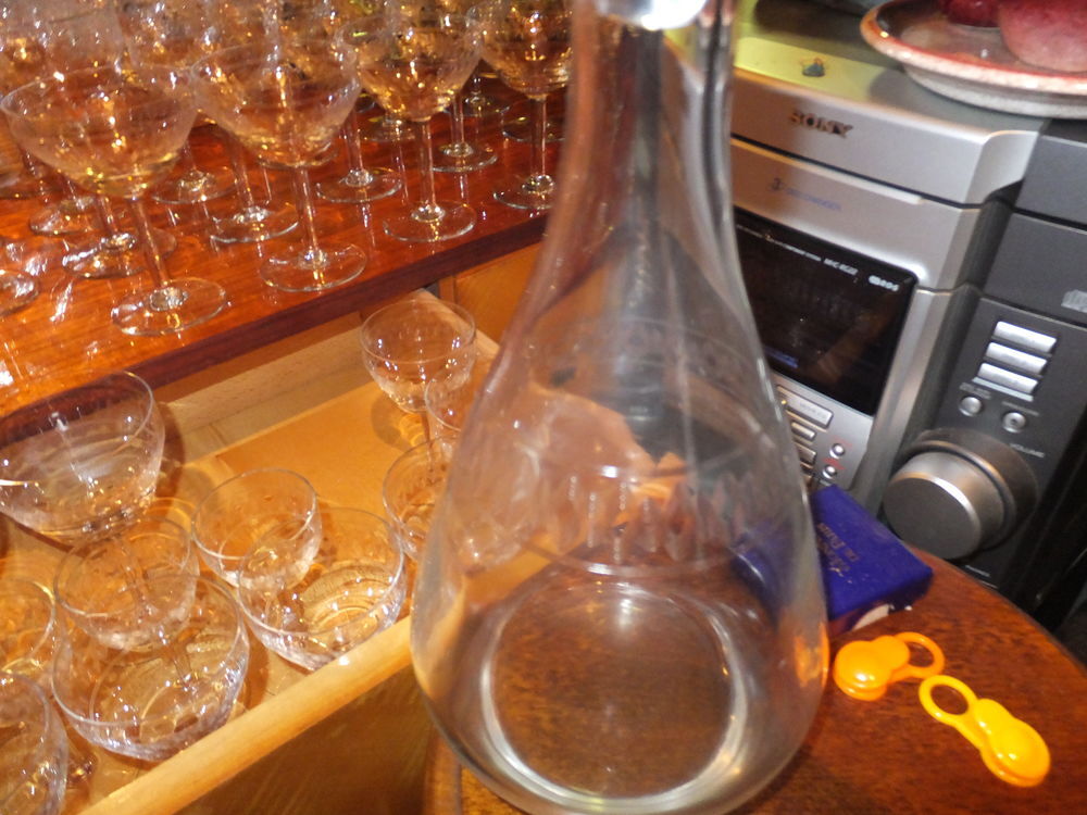 Service verres en cristal cisel&eacute; Cuisine