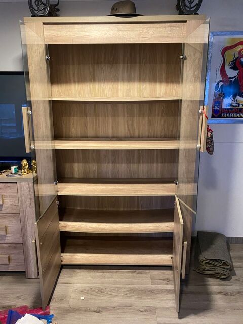 vitrine bois 250 Montpellier (34)