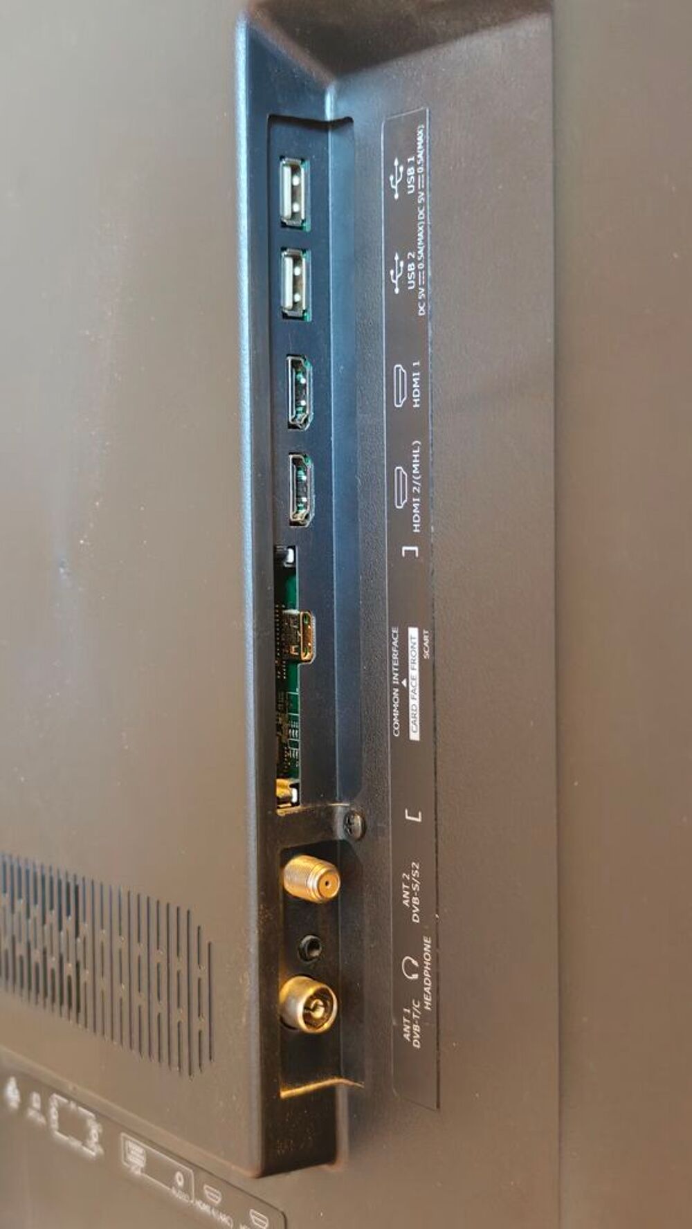 T&eacute;l&eacute;viseur Hisense 55 pouces (138 cm), Photos/Video/TV