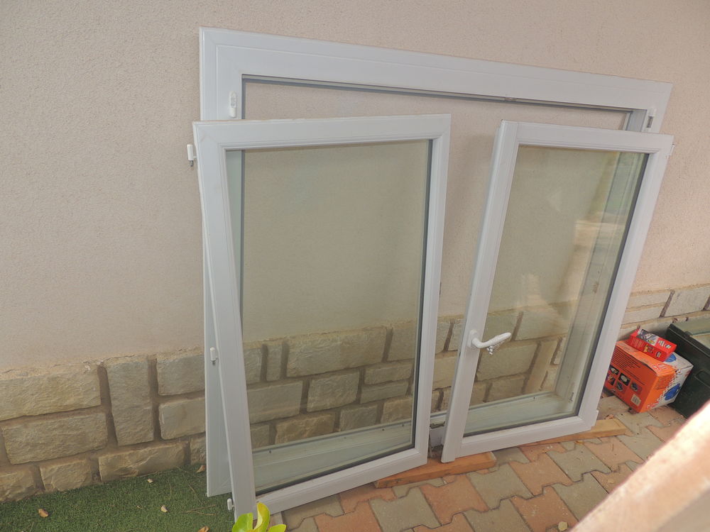 Fen&ecirc;tre 2 battants dont 1 oscillant PVC blanc Bricolage
