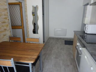 Appartement à louer 1 pièce 28 m² Alès