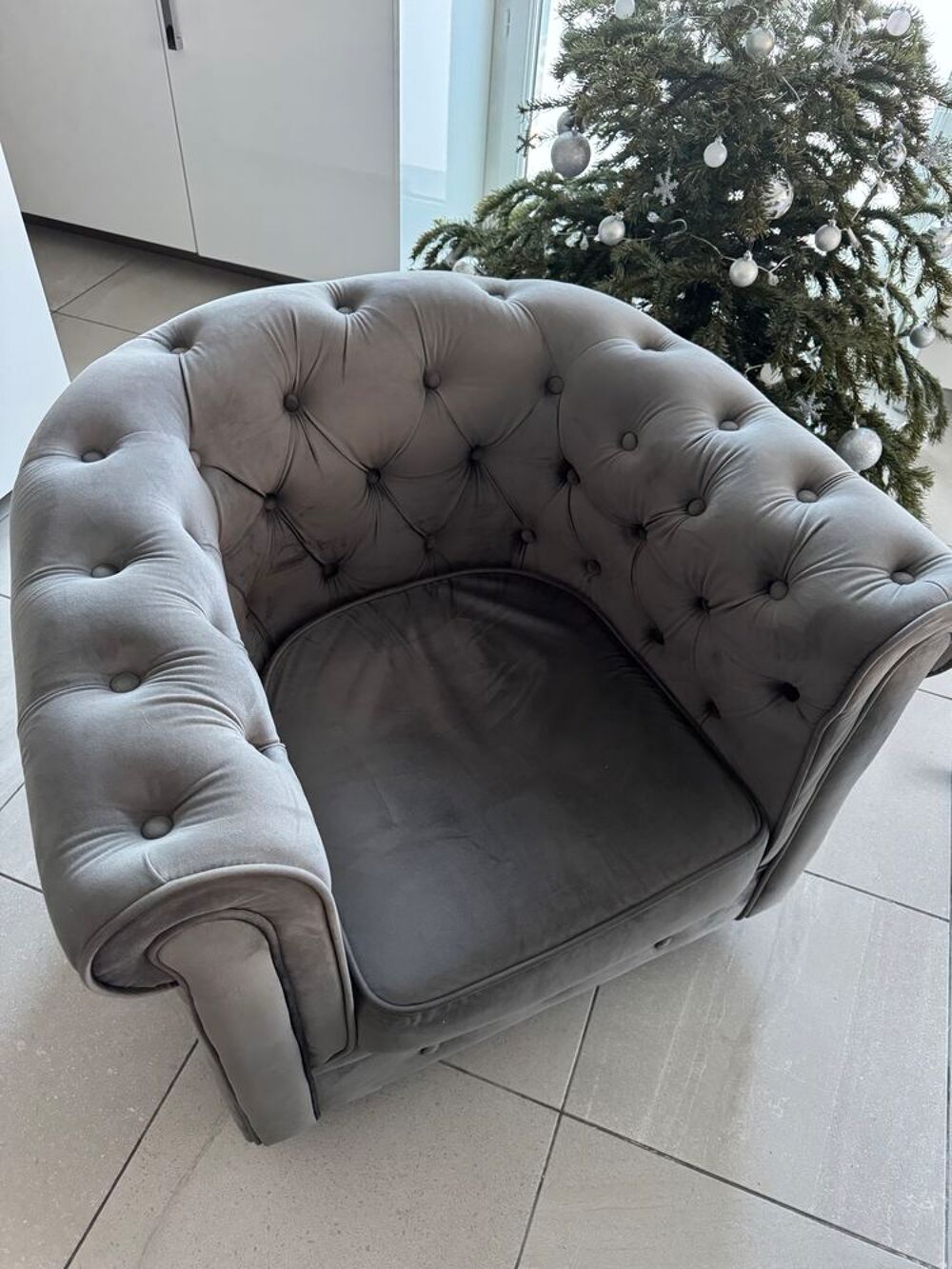 Ensemble canap&eacute;s Chesterfield Meubles