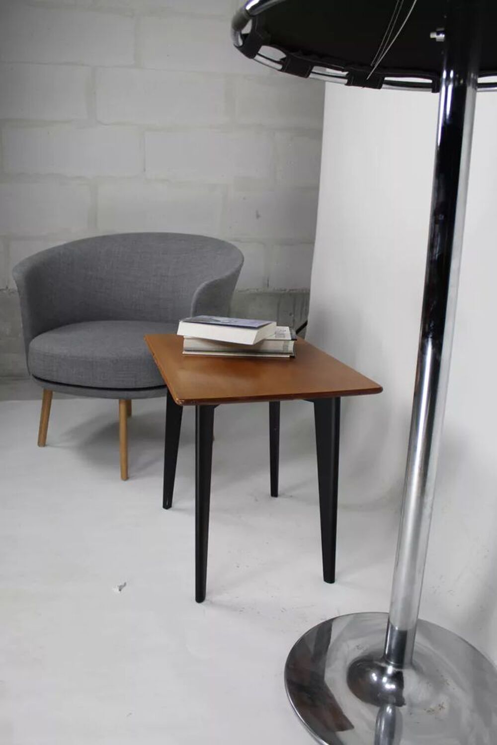 Fauteuil lounge Dorso dessin&eacute; par GamFratesi pour HAY Meubles