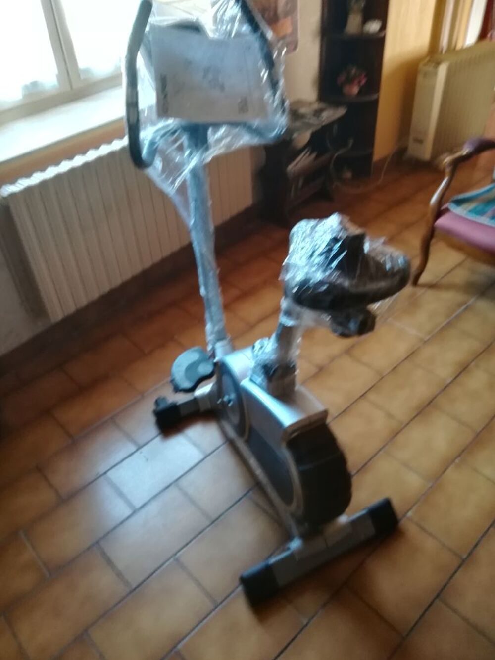 v&eacute;lo appartement marque Care. Vélos