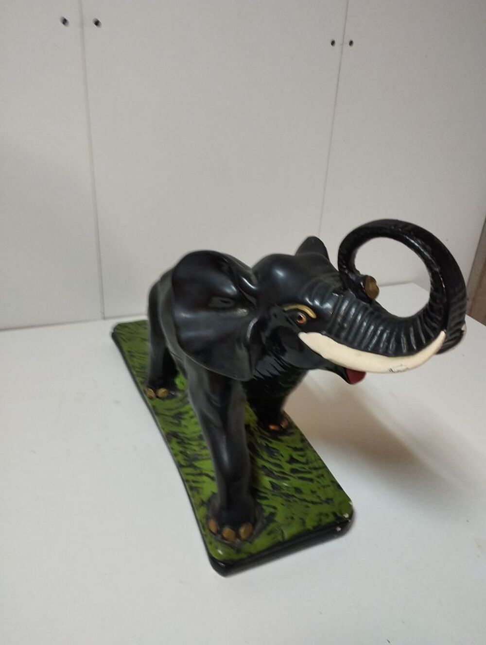 El&eacute;phant de pl&acirc;tre Décoration