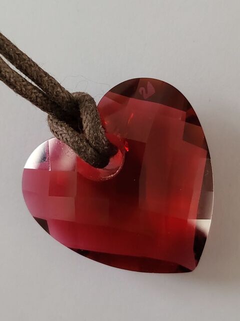 Pendentif Coeur swarovski  30 Irigny (69)