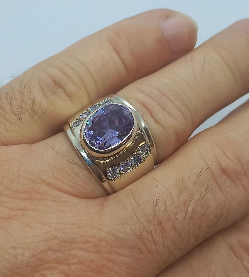 Chevali&egrave;re homme en argent. Bijoux et montres