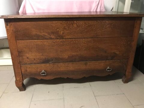 coffre ancien 200 Beynes (78)