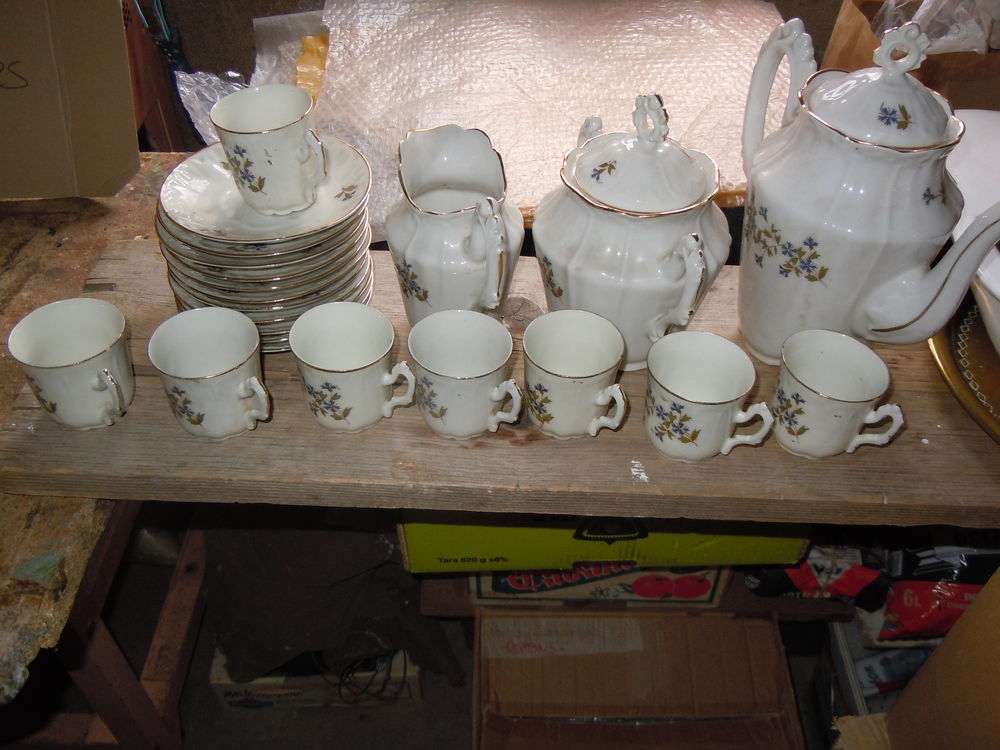 une centaine d objets anciens . je vide ma maison..... Décoration