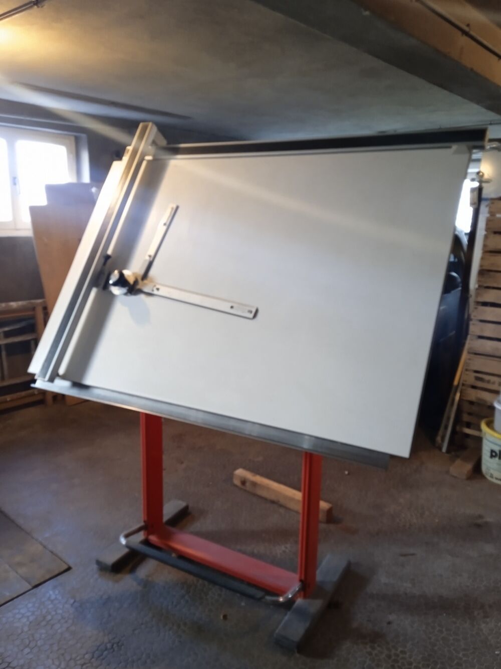 Table &agrave; dessin inclinable avec support rouge Meubles