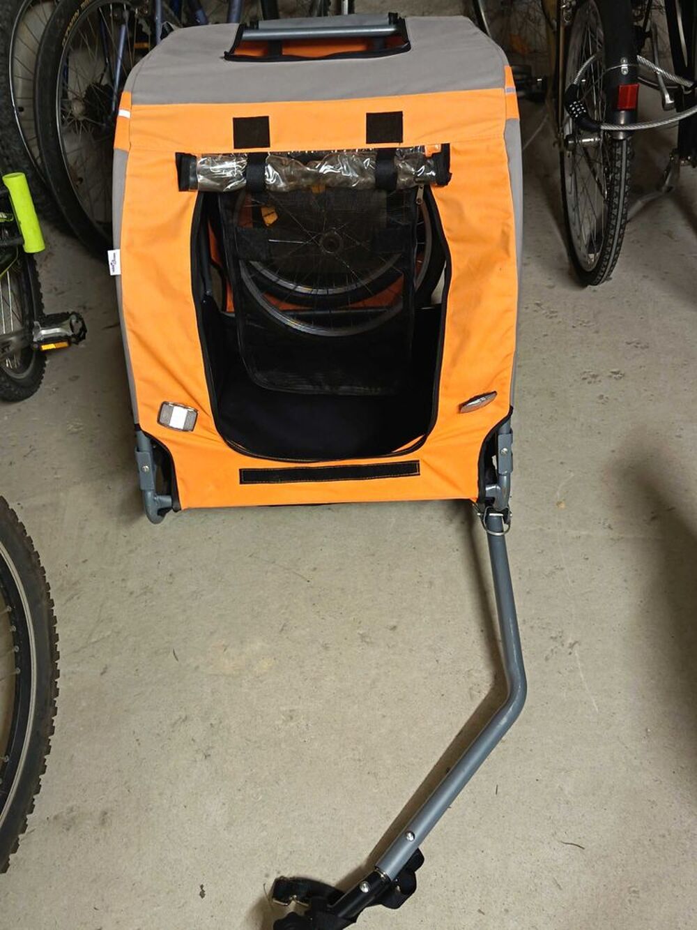 REMORQUE &agrave;€ VELO POUR CHIEN Vélos