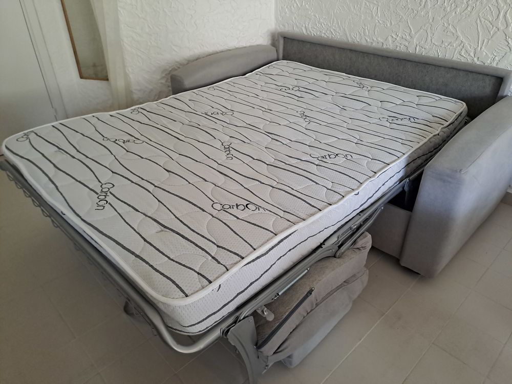 Canap&eacute; convertible trois places Meubles