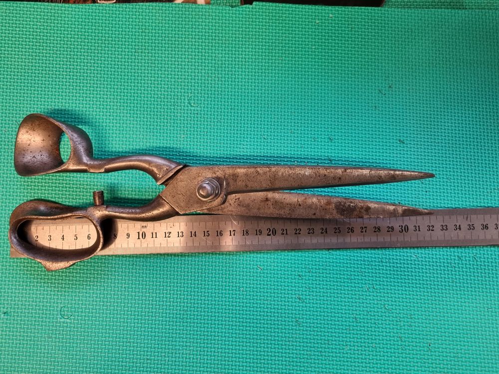 Ciseau tapissier Bricolage