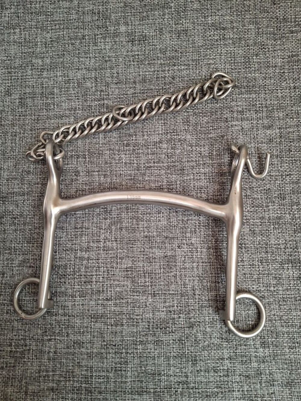 Equitation: mors de bride et mors simple &agrave; olive Sports