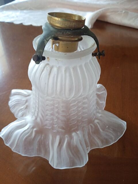 suspension tulipe vintage. 13 mondeville (50)