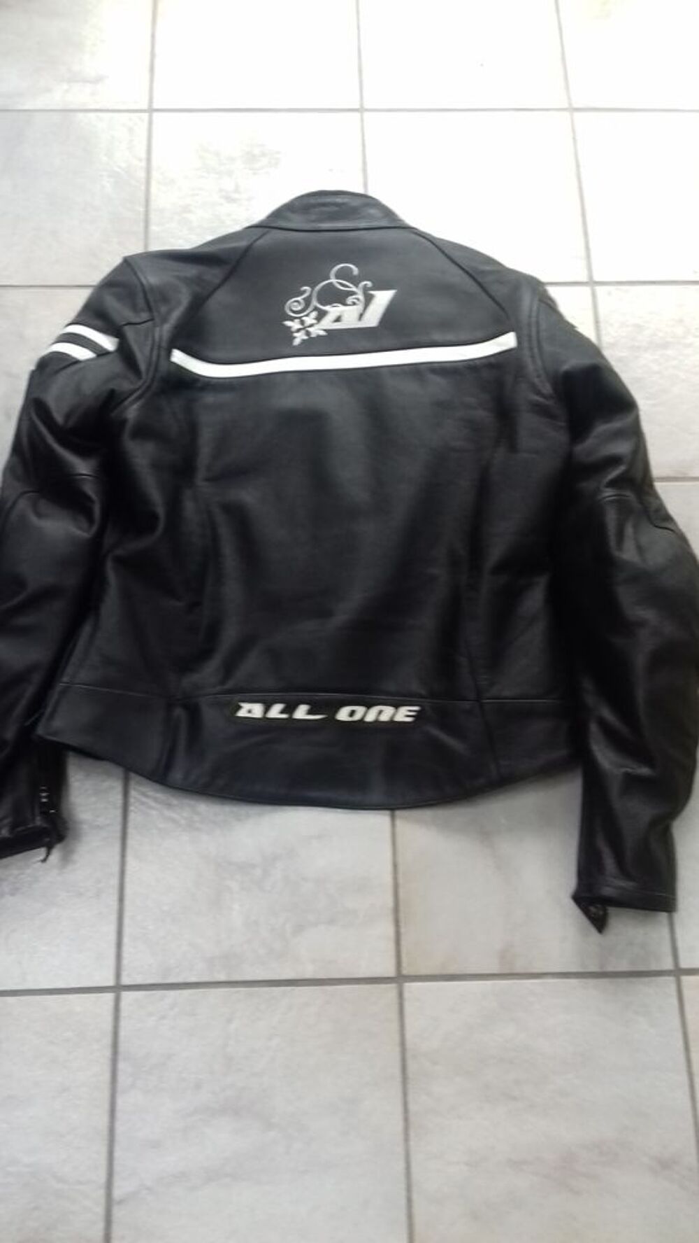 veste et pantalon cuir de moto Vêtements
