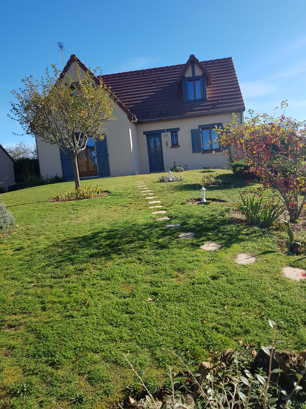 Vente Villa pavillon 6pièces très bon état à CHATEAUMEILLANT Châteaumeillant