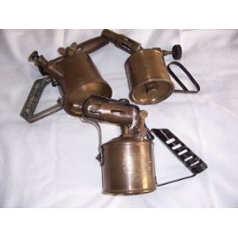 3 lampes  souder ancienne   30 Soullans (85)