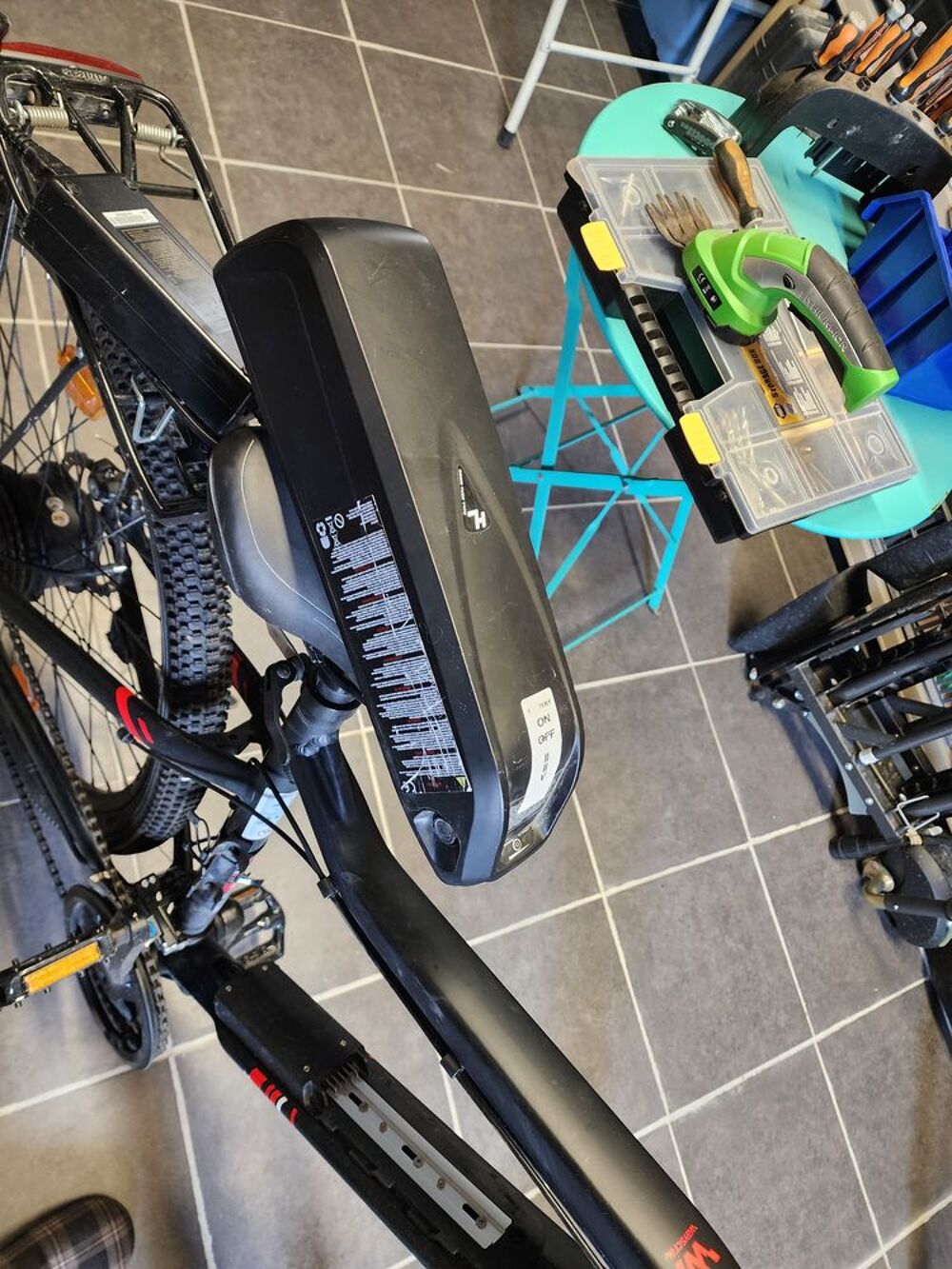 Velo electrique en tr&egrave;s bonne &eacute;tat Vélos