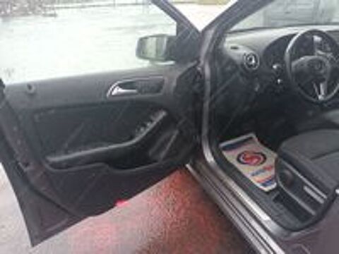 Classe B 180 CDI BlueEFFICIENCY Business Executive 7-G DCT A 2013 occasion 86600 Coulombiers
