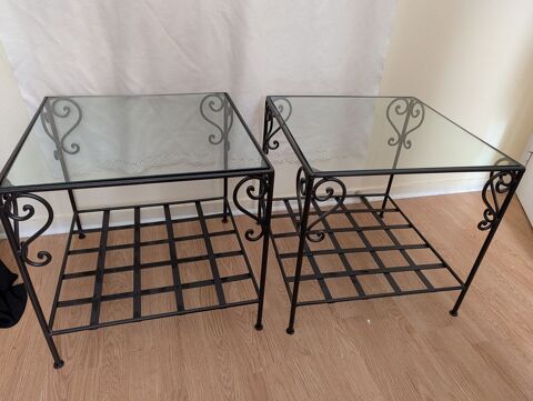  Lot 2 tables d'appoint/
chevet en fer forg� et verre. 100 Coutances (50)