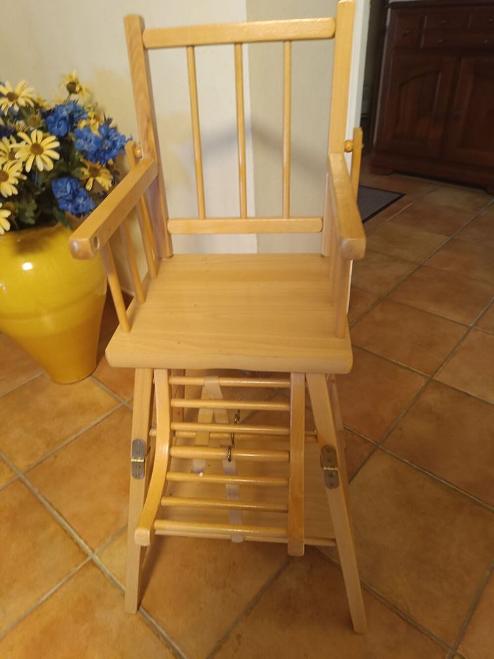 Chaise haute bois avec plateau plastique Mobilier enfants