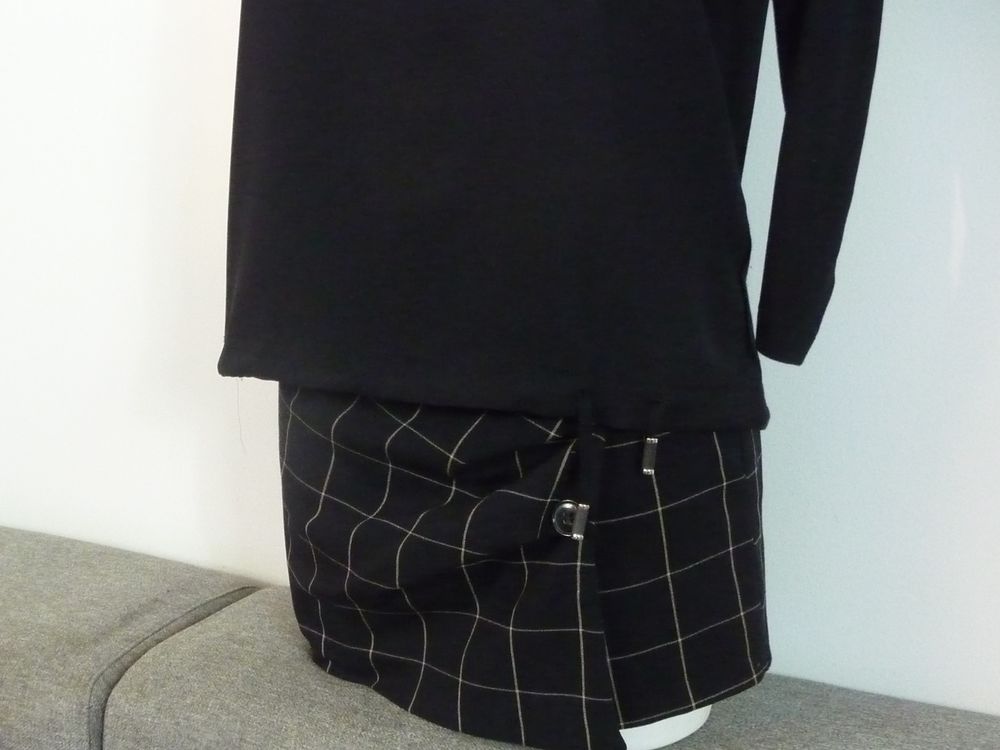 Blouse/ Top/ Tee Shirt Bi Mati&egrave;re Noir &agrave; Lien &agrave; Nouer- Canda Vêtements