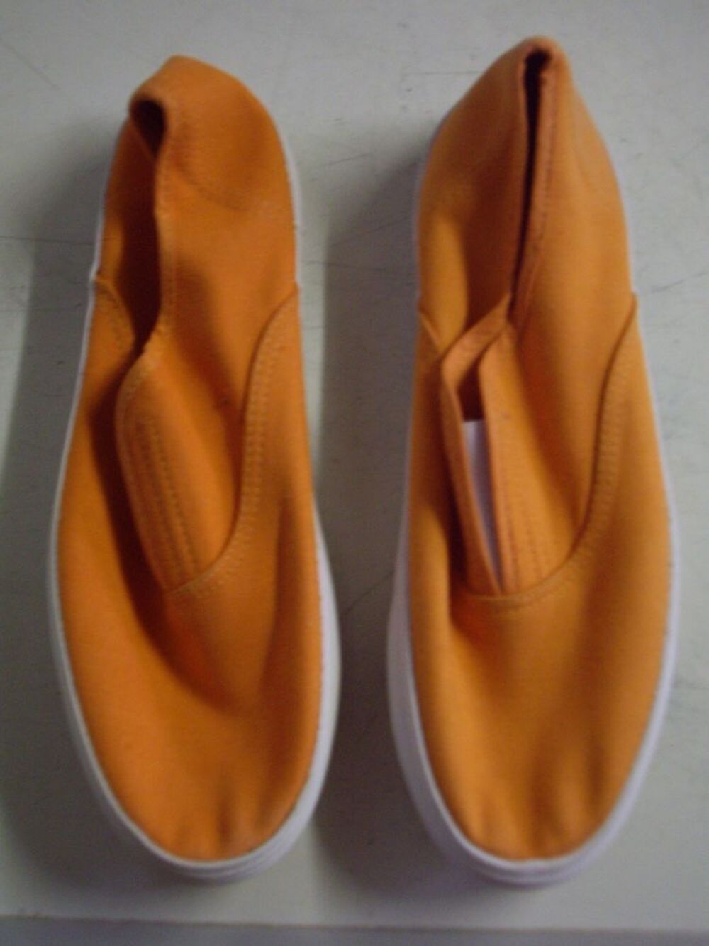 Slippers en Toile Orange pt 39 - neuves - &agrave; 3,50 € Chaussures