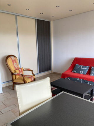  Appartement à louer 2 pièces 45 m² Metz