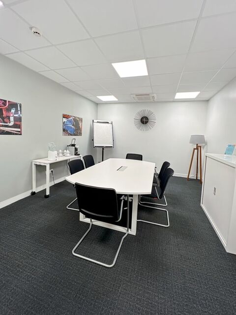 Espace de bureau ouvert tout compris pour vous-m&ecirc;me et votre &eacute;quipe &agrave; LILLE, Gare de Lille Flandres 4055 59000 Lille