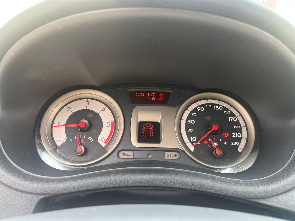 Clio III Clio 1.5 dCi 85 eco2 Privil&egrave;ge 2008 occasion 77170 Brie-Comte-Robert