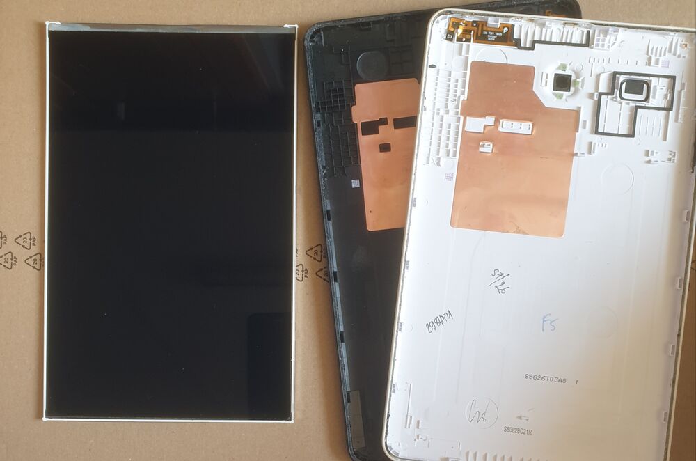 Lot tablettes pour pi&egrave;ces 11 Téléphones et tablettes
