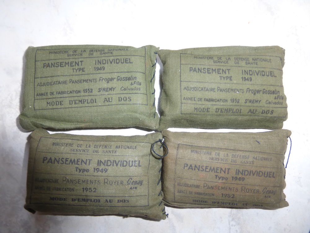 Pansement individuel arm&eacute;e fran&ccedil;aise type 1949 dat&eacute; de 1952 