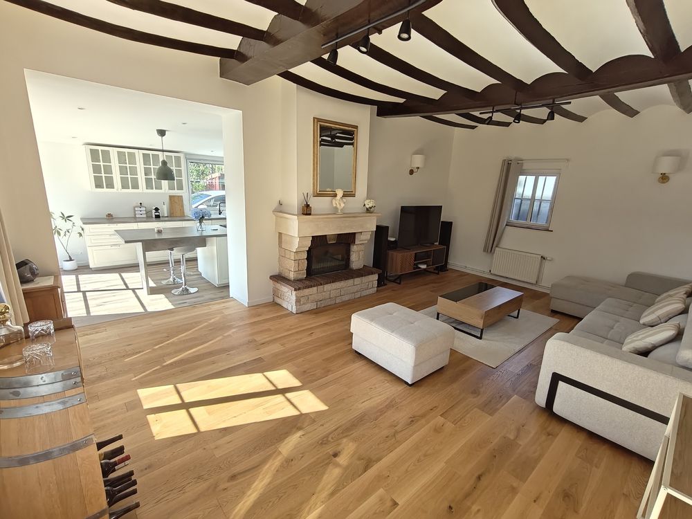 Vente Maison Maison de caractère rénovée, plein Sud, en impasse Sebourg