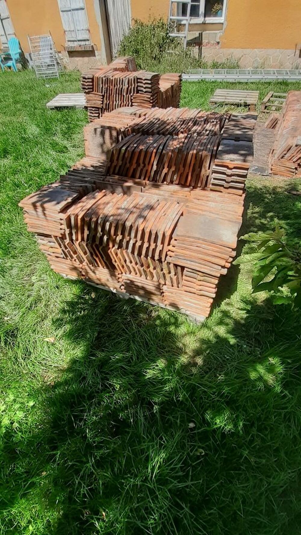 tuiles plates anciennes Bricolage